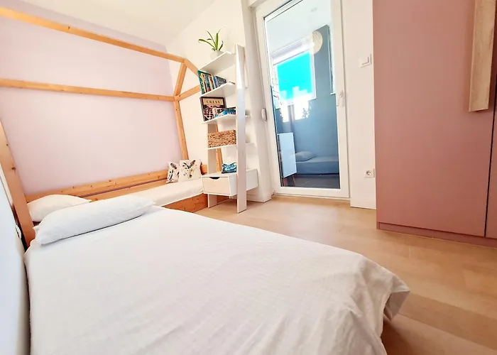 شقة Beautiful Sea View, Free Parking, Centre Of