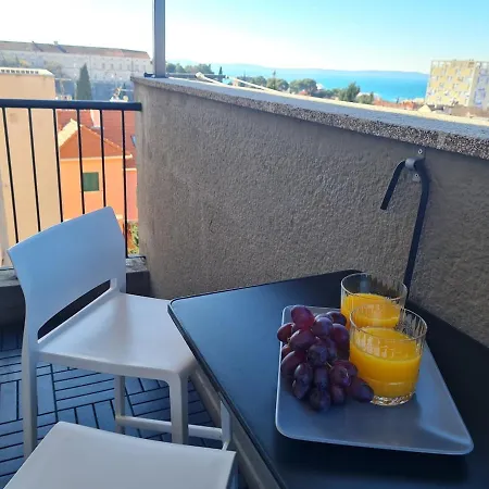 Beautiful Sea View, Free Parking, Centre Of Appartamento Spalato